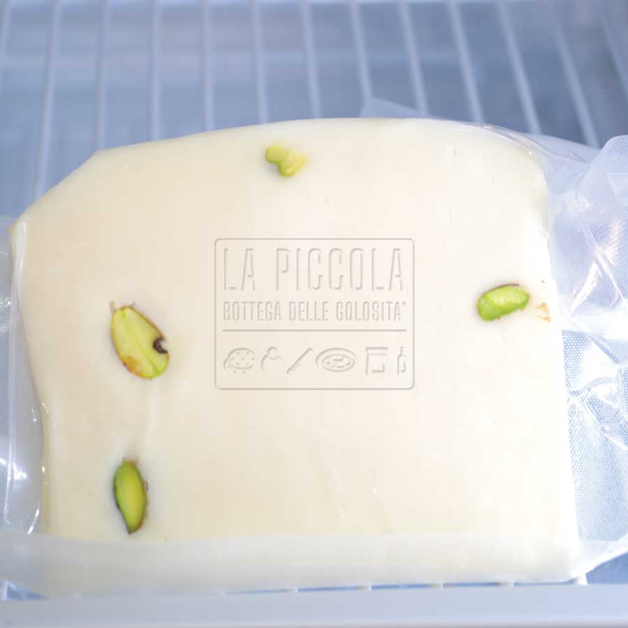 Caciotta al pistacchio